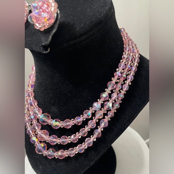 Genuine Australian crystal 3 tier vintage necklace 12” long from clasp to clasp - Picture 6 of 9